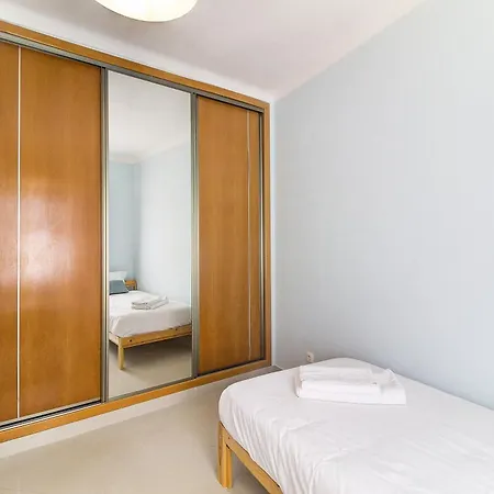 Amazing With Balcony & Barbecue Portimão