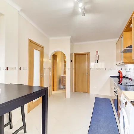 Amazing With Balcony & Barbecue Nyaraló Portimão