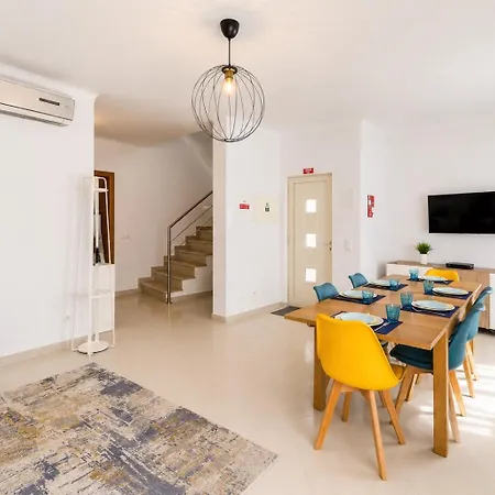 Horizon House - 3 Bedrooms - Rooftop Terrace & Bbq - Ac *