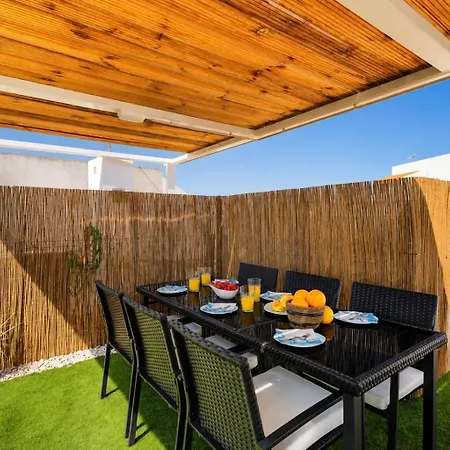 Дом отдыха Horizon House - 3 Bedrooms - Rooftop Terrace & Bbq - Ac *
