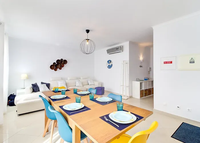 Semesterbostad Amazing With Balcony & Barbecue *