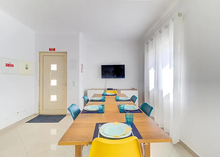 Amazing With Balcony & Barbecue Semesterbostad *