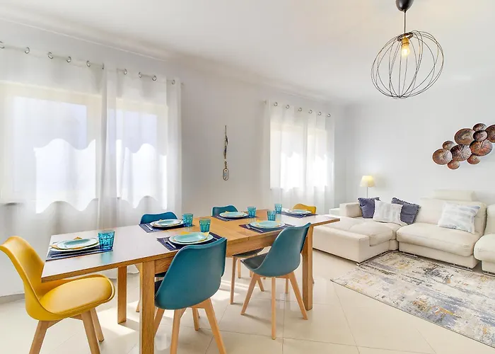 Amazing With Balcony & Barbecue Semesterbostad