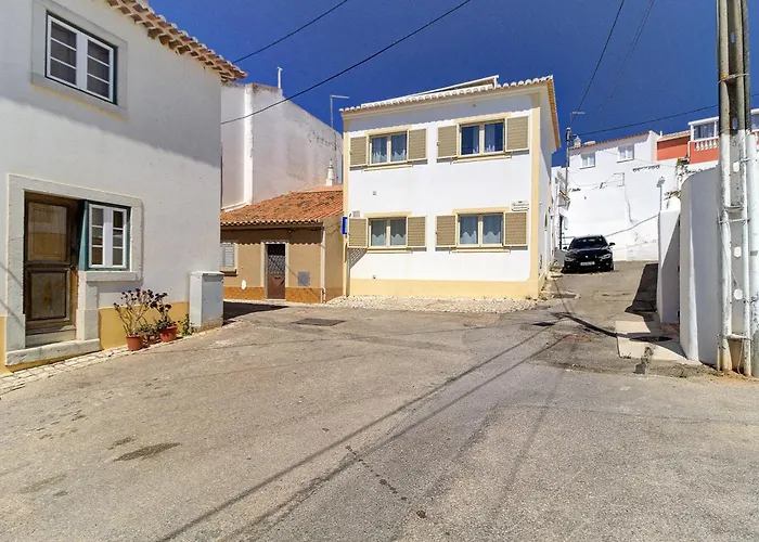 Amazing With Balcony & Barbecue Portimão