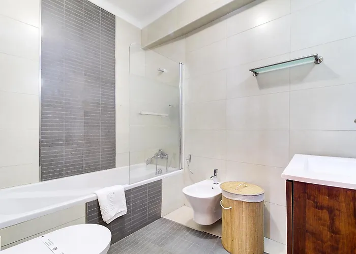 Semesterbostad Amazing With Balcony & Barbecue