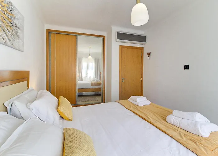 Semesterbostad Amazing With Balcony & Barbecue *