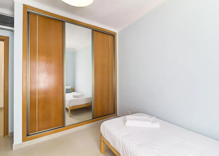 Amazing With Balcony & Barbecue Portimão