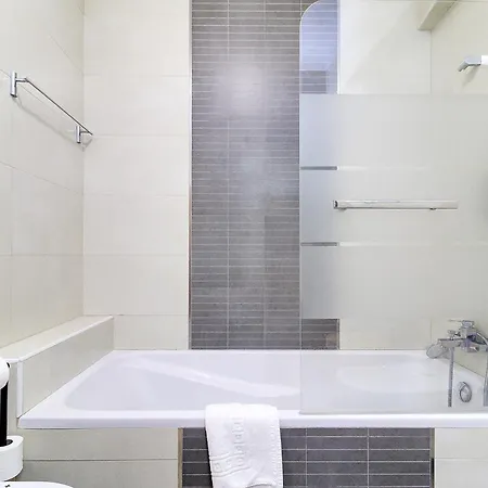 펜션 Amazing With Balcony & Barbecue