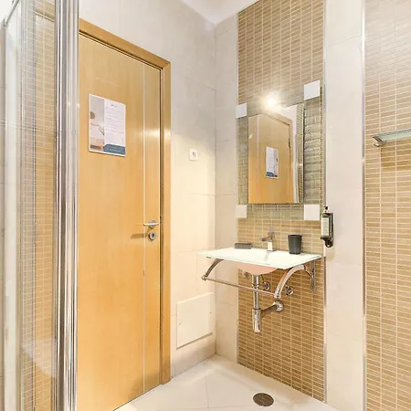 펜션 Amazing With Balcony & Barbecue *